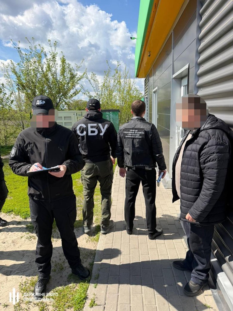 Хабар за втечу зі служби