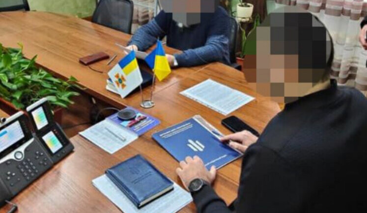 Закупили 2 тис. планшетів за завищеними цінами: судитимуть посадовців ДСНС. ФОТО