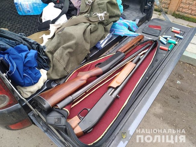 Півсотні рейдерів намагалися захопити аграрний кооператив на Київщині, їх затримала поліція 02