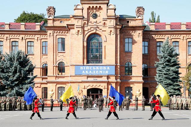 Першокурсники Одеської військової академії склали присягу 11