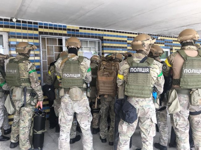 Police hold drills in Kyiv, ask residents to remain calm and be receptive to temporary inconveniences 01