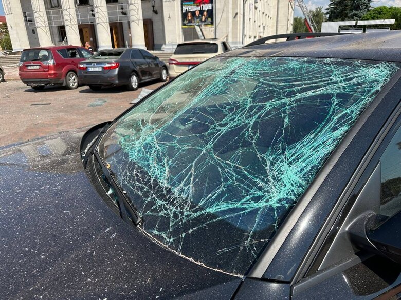 Number of dead in Chernihiv has increased to 6, 6-year-old child died, her mother is in serious condition, - Ministry of Internal Affairs 04