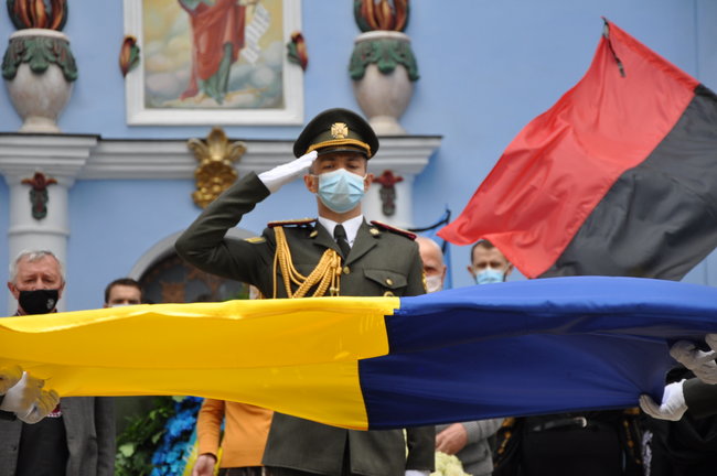 С умершим ветераном ОУН-УПА и дивизии Галичина Орестом Васкулом простились в Киеве 44