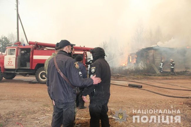 Полиция расследует причины масштабных пожаров на Житомирщине: уничтожены тысячи гектаров леса и десятки домов 04