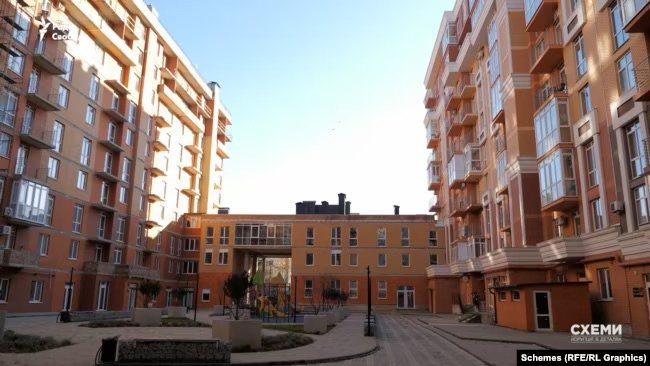 У родини топпосадовця СБУ Костянтина Семенюка знайшли люксову нерухомість