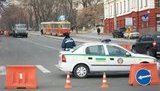 У Лукьяновского СИЗО, накануне митинга оппозиции, неожиданно начали ремонтировать дорогу. ФОТОрепортаж