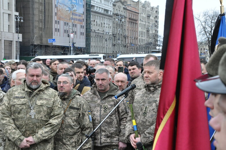 З Героєм України Дмитром Коцюбайлом (Да Вінчі) попрощалися в Києві 38