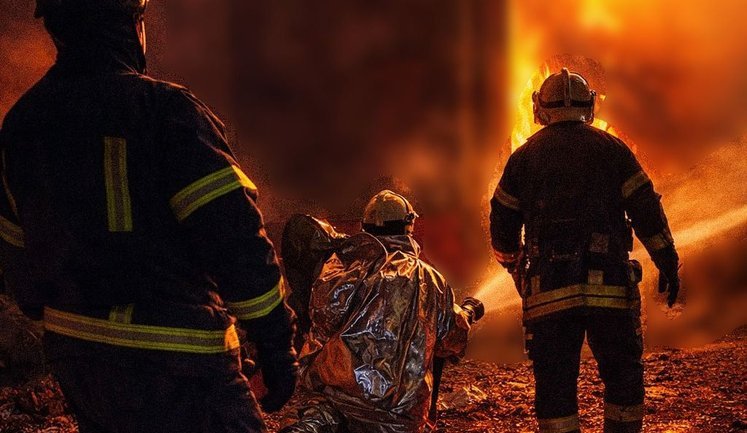 РФ використала понад 400 дронів і близько 40 ракет. Основна ціль - енергомережа, - Зеленський. ФОТОрепортаж