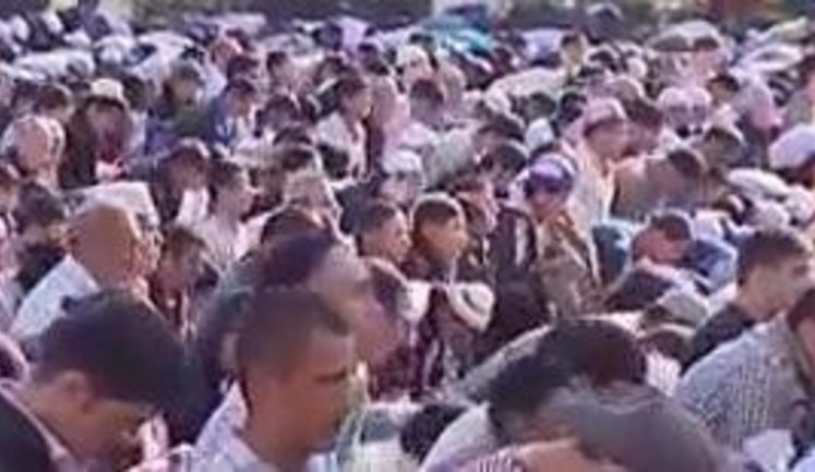 "Мы зальем Москву кровью и превратим ее в мертвое озеро", - мусульмане России требуют введения шариатских судов. + ВИДЕО.