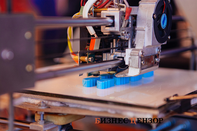 Авиадвигатели, беспилотники, боевые машины и трехтонный спиннер. Фоторепортаж с крупнейшего технического фестиваля 08