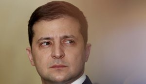Over third of Ukrainians consider Zelenskyi's de-oligarchization initiative populism – poll. ИНФОГРАФИКА