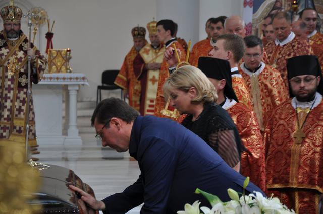 У Києві поховали кардинала УГКЦ Любомира Гузара (оновлено) 07 У Києві поховали кардинала УГКЦ Любомира Гузара (оновлено) 07