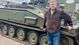 "Хочемо озброїти штурмовий батальйон": Порошенко купив у Британії партію бронемашин Spartan. ВІДЕО+ФОТОрепортаж