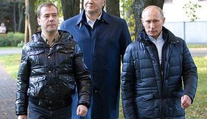ПР: "Если уступим и пойдем в Таможенный союз, тогда у нас нет будущего, как у нации. Россия потянет нас на дно"