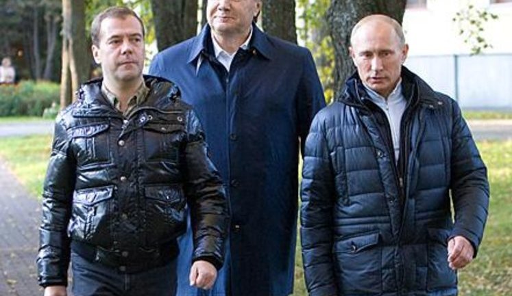 ПР: "Если уступим и пойдем в Таможенный союз, тогда у нас нет будущего, как у нации. Россия потянет нас на дно"
