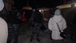 Five people detained in FSB raids on homes of Crimean Tatars. VIDEO&PHOTOS