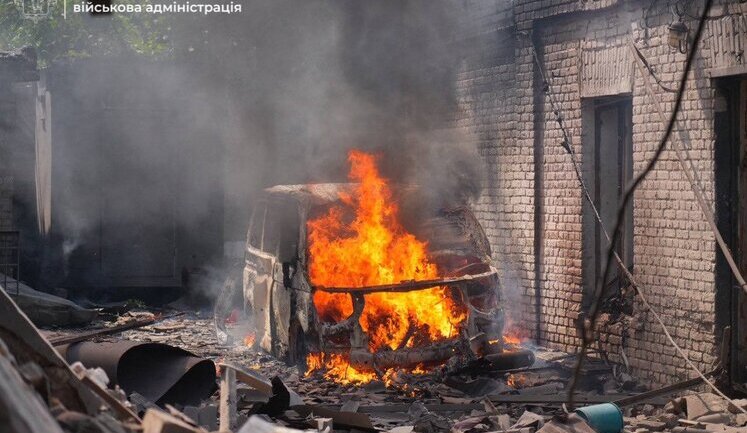 Enemy struck TCR building in Kharkiv and near military registration and enlistment office in Zaporizhzhia with drones, leaving several people wounded, - Land Forces