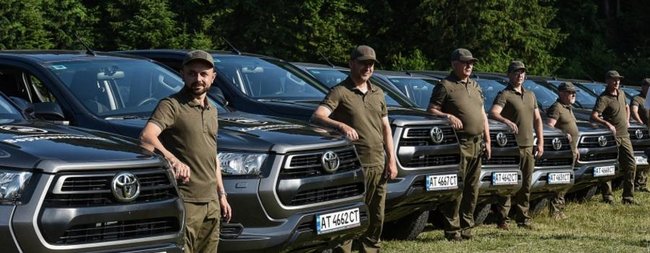 Германия передала Украине 31 автомобиль для охраны природы Карпат 01