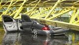 В Житомире из-за урагана упал кран и раздавил &amp;quot;Мерседес&amp;quot;. ФОТОрепортаж.