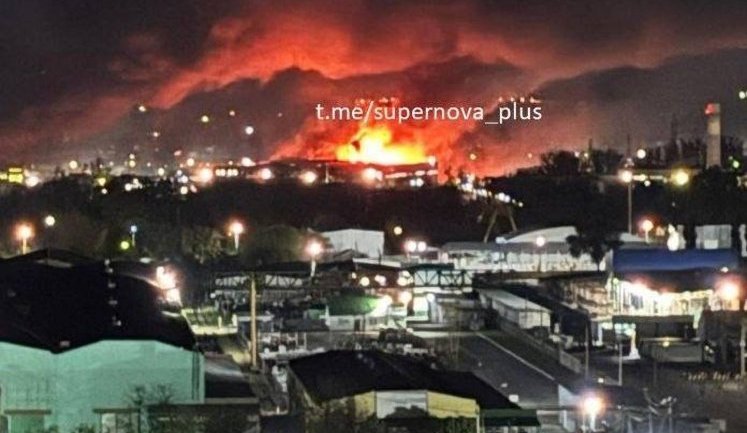 Дрони атакували Москву, НПЗ у Ярославлі, завод у Ростові та Пермі. ВІДЕО+ФОТО