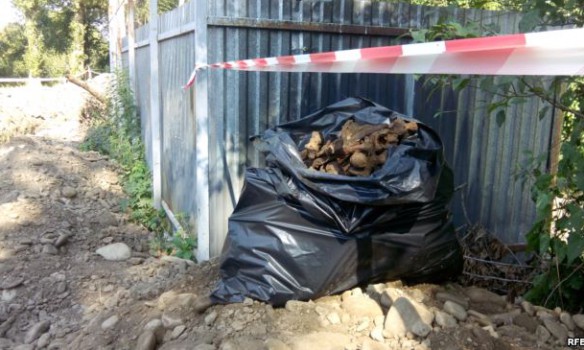 Прокладаючи кабель в Івано-Франківську, виявили масштабне поховання жертв політрепресій – ймовірно, там є останки жінок і дітей 03