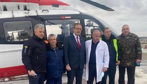 Вертолет ГСЧС доставил в Институт сердца пациента после трансплантации в Запорожье, - Геращенко. ВИДЕО