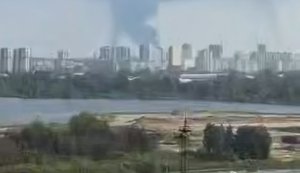 Уражено Тюменський НПЗ, підприємство в Кірові, судна та військовий корабель у Чорному морі, - Зеленський. ВIДЕО