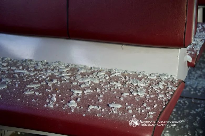 Удар по електричці в Дніпрі: 13 загиблих, є поранені