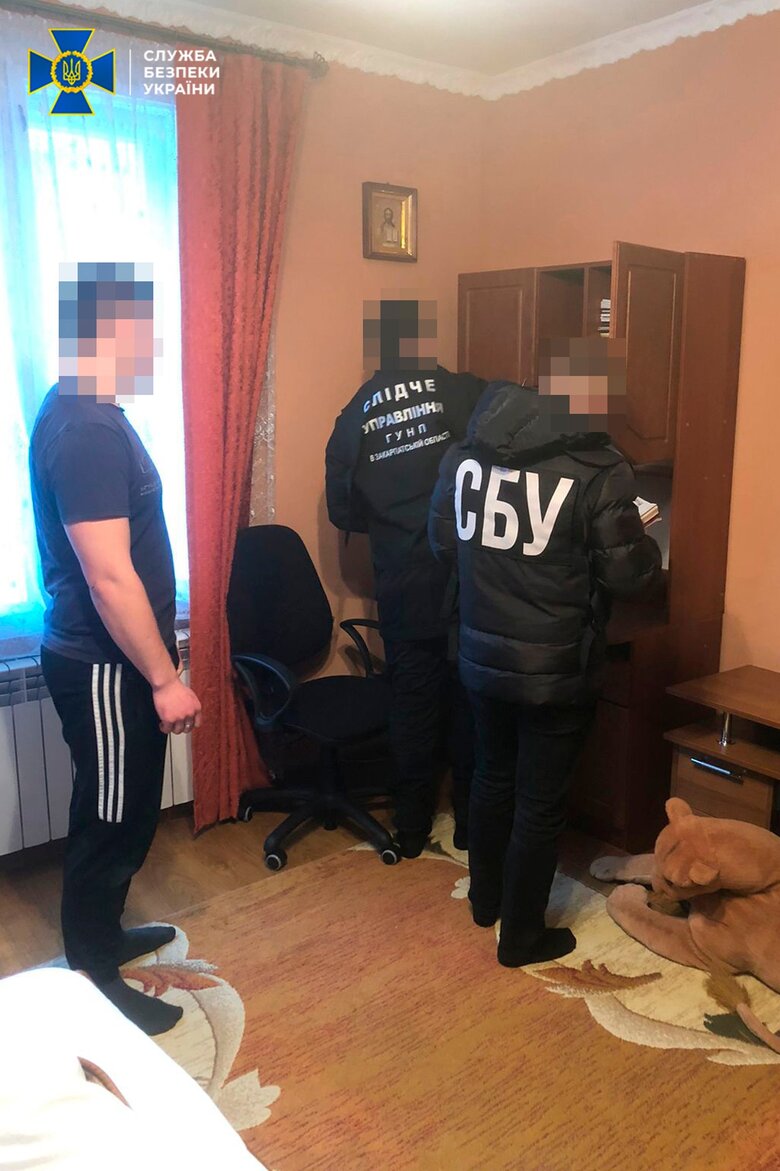 СБУ заарештувала на Закарпатті промосковського церковного блогера 01