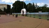 Ахметов закрыл центральный парк Донецка на корпоратив своей компании. Охрана отгоняла жителей от забора. ФОТО