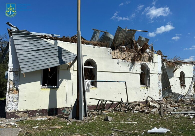 Russians shelled Bilozerka district in Kherson region: they aimed at church and residential buildings 03