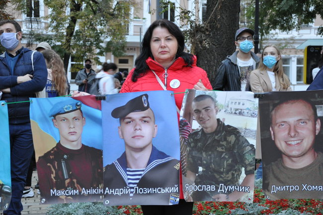 Свободу вязням Кремля: у Києві відбувається акція на підтримку полонених та безвісти зниклих українців 50