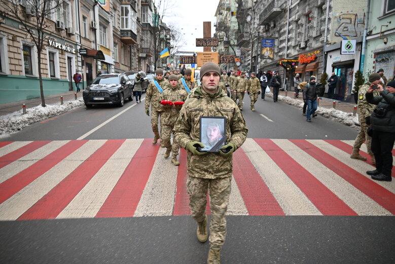 Farewell to warrior and poet Maksym Kryvtsov was held in Kyiv 13