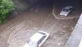 Ураган снова обрушился на Одессу: город затоплен, одесситы на улицах устраивают серфинг. ФОТОрепортаж+ВИДЕО