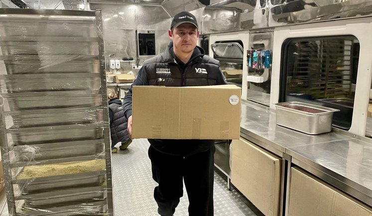 Триває відновлення після ударів РФ на Харківщині, на Полтавщині запустили Food Train для знеструмлених громад. ФОТОрепортаж