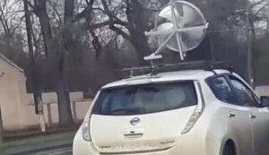 Одесит встановив вітрогенератор на свій електромобіль. ВIДЕО