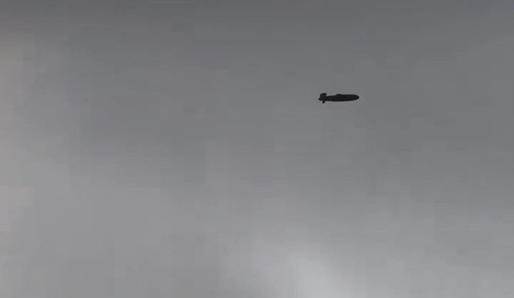 Проліт української крилатої ракети поблизу метро "Котельники" у Москві. ВIДЕО