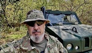 «Я протестую, безвладдя, я не раб, я пішов у СЗЧ!»