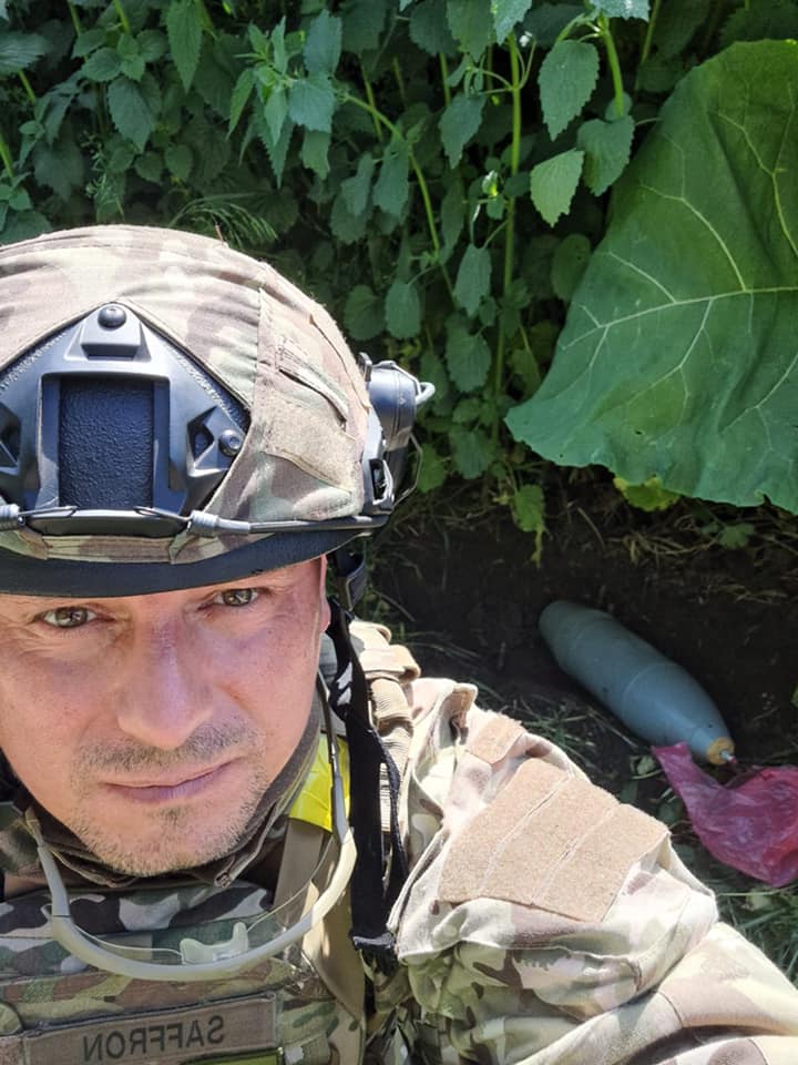 Британца с позывным Сафрон, раненого в бою за Украину, продержали 5 часов на границе в Шегинях с последующим запретом на въезд в нашу страну. Что за бл#дство? - Карпунцов 01 Британца с позывным Сафрон, раненого в бою за Украину, продержали 5 часов на границе в Шегинях с последующим запретом на въезд в нашу страну. Что за бл#дство? - Карпунцов 01