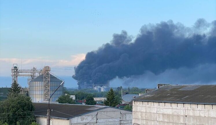 В оккупированном г. Сватово взрывы на военных складах, - соцсети. ВИДЕО+ФОТО