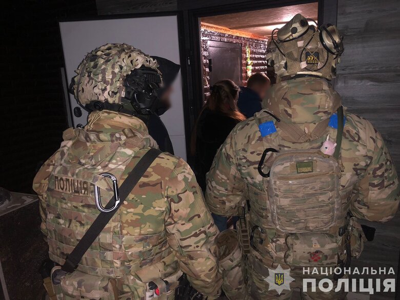 Лікарі ВЛК у Дніпрі підробляли чоловікам аналізи на ВІЛ