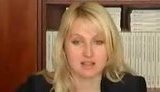 Начальник черкасской таможни Наталья Емельянова потрясла журналистов своей грудью и интллектом. ВИДЕО.