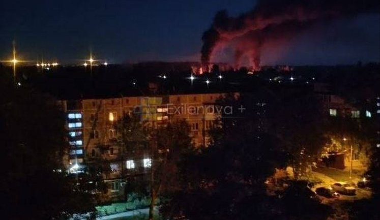 Explosions were heard in occupied Donetsk: fire has reportedly broken out at parking lot for Russian logistics vehicles
