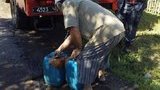 Спасатели начали подвозить воду в район Лисичанска, где отключили водоснабжение из-за долгов, - ГСЧС