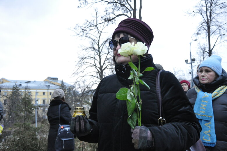 Пам’ятаємо!: у Києві вшанували подвиг Героїв Небесної Сотні 53