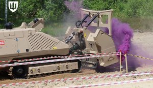 На землі, у воді та з повітря: Представлено оновлену систему класифікації технологій протимінної діяльності, - Міноборони. ФОТОрепортаж