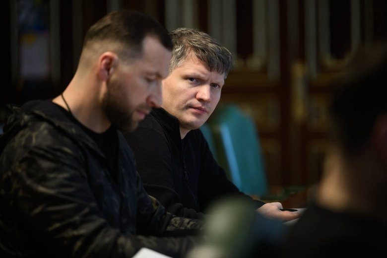 Массированный удар по Киеву: Зеленский заслушал доклады