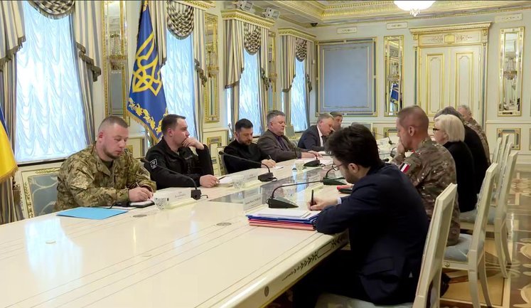 Zelenskyy and French Minister of Armed Forces Vautrin discussed military aid to Ukraine, strengthening air defence and supply of Mirage and Rafale aircraft. VIDEO