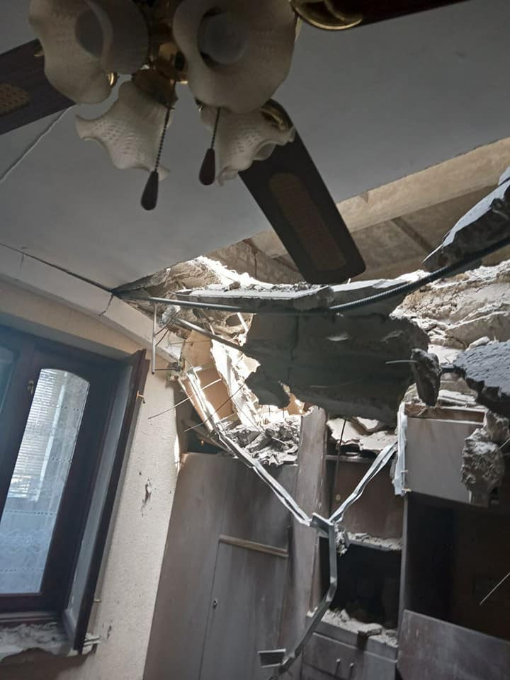 Russian troops are shelling entire front line in Donetsk region 05