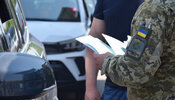 Майже 10 водіїв обмежили у праві керування авто через порушення правил військового обліку